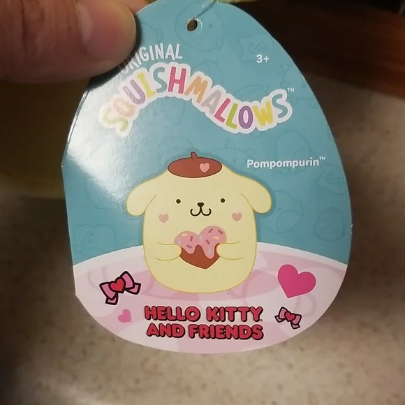 Squishmallows Sanrio Pompompurin Valentine's Day 2024 - Picture 3 of 4